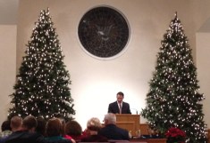 Pastor-at-pulpit_000