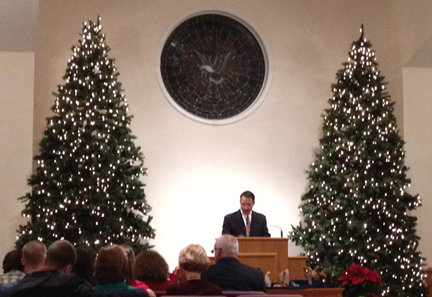 Pastor-at-pulpit_000
